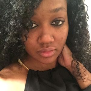 Meet your Posher, Janet